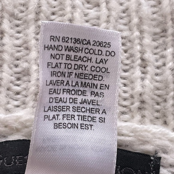 Guess Collection Women's Super Long Sleeve Knit Ivory One Button Cardigan Sz: L - Picture 6 of 8